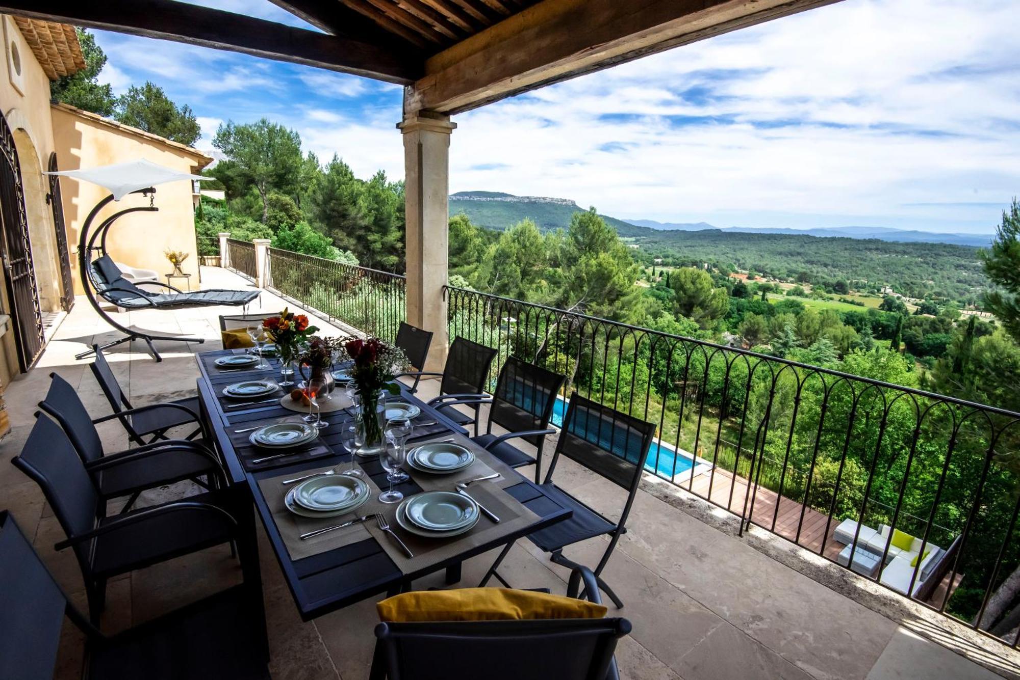 Villa Lumineuse Avec Piscine Clim 1Ere Etage Vue Panoramique Sur Les Montagnes Sur Le Site De La Sainte-Victoire Le Tholonet Dış mekan fotoğraf