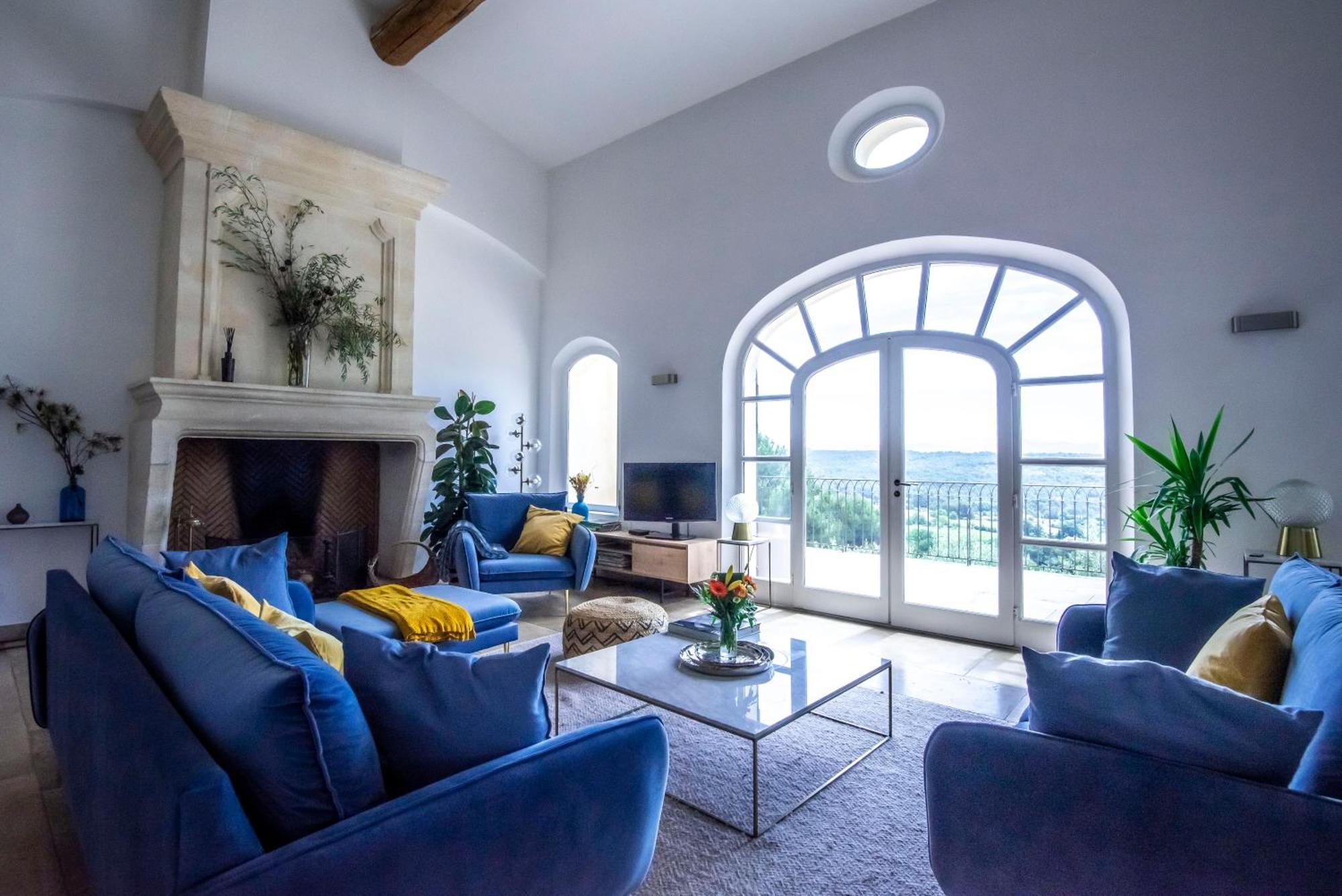 Villa Lumineuse Avec Piscine Clim 1Ere Etage Vue Panoramique Sur Les Montagnes Sur Le Site De La Sainte-Victoire Le Tholonet Dış mekan fotoğraf